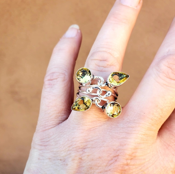 New Twisted Citrine Silver Ring. - Picture 6 of 12